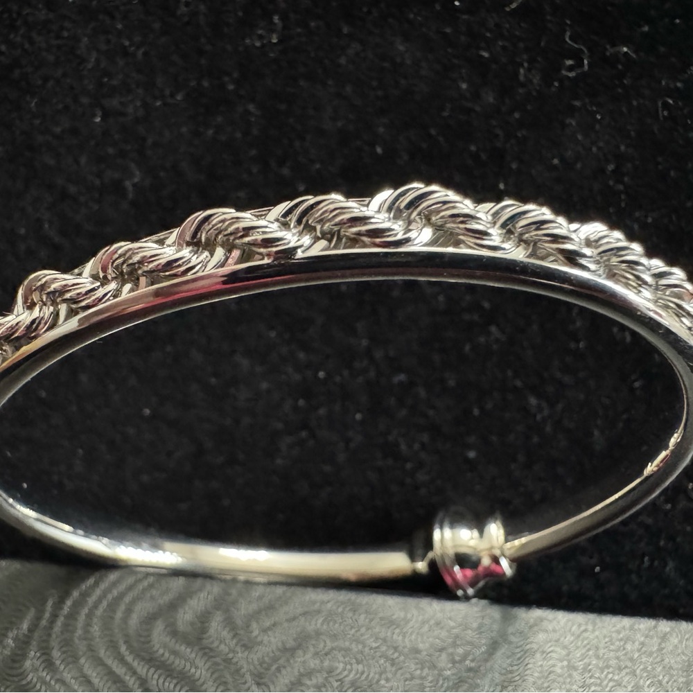 Silver Rope Style Sparkling Engraved Rope Design Bangle Bracelet - Picture 2 of 6